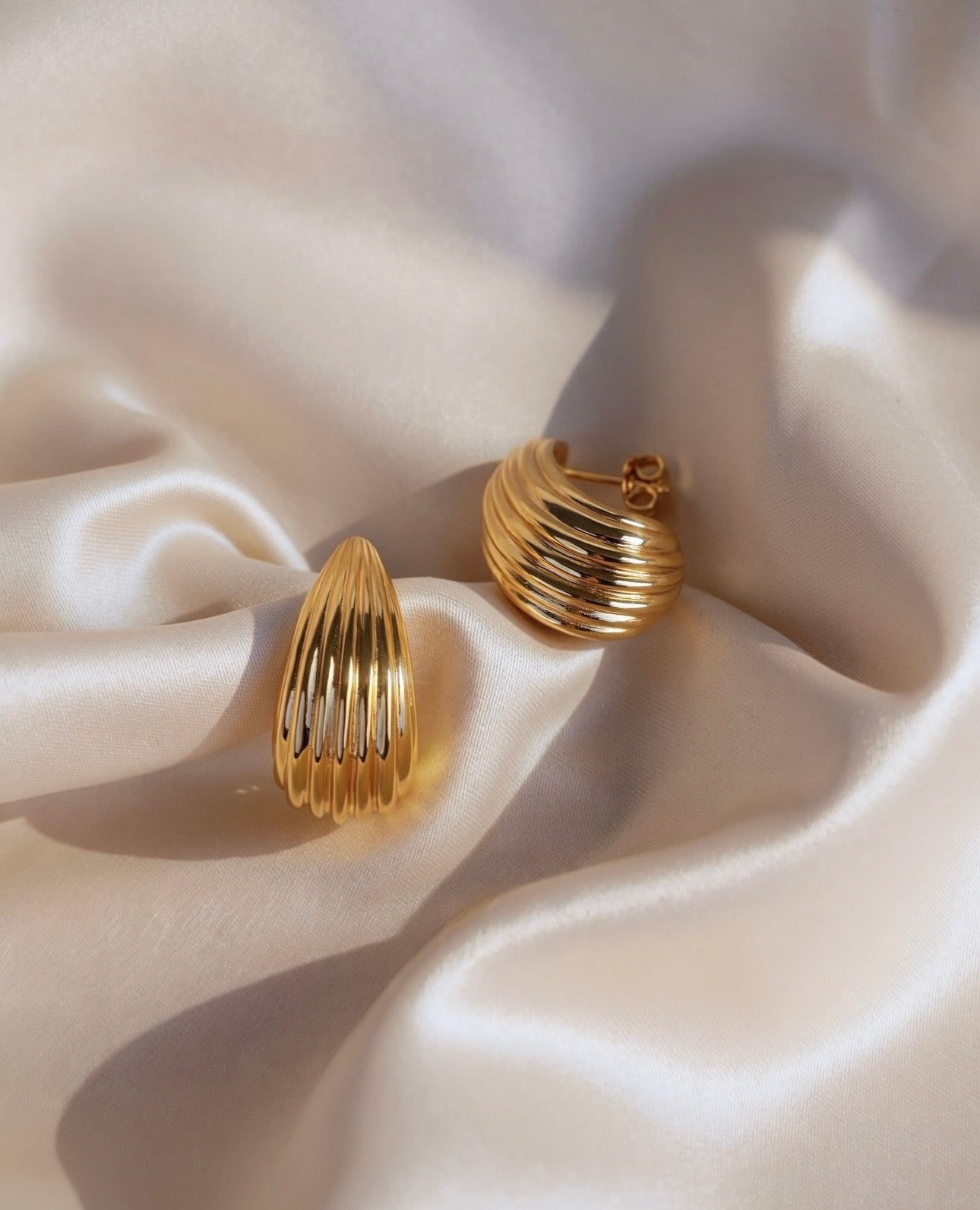 the clam earring