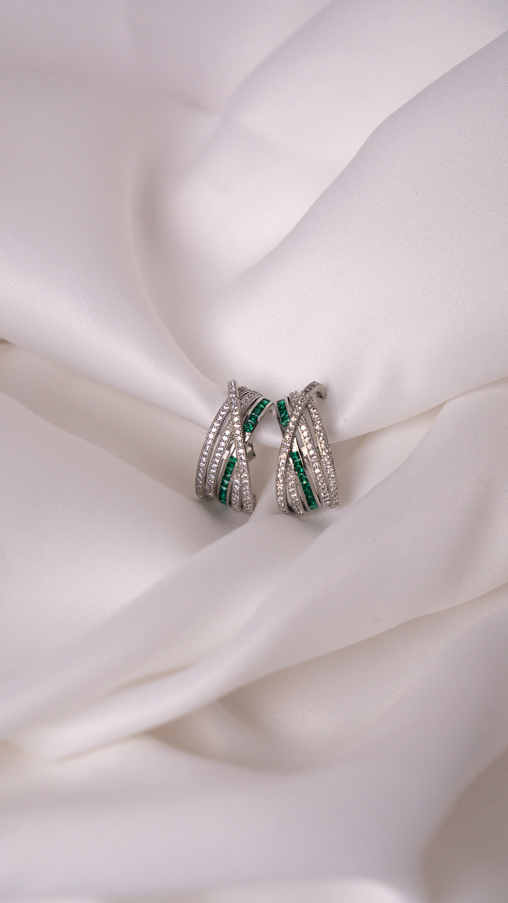 Lola hook earrings